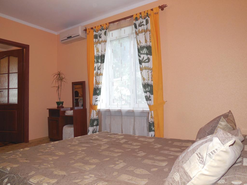 Ekaterininskaya Apartments Odessa Chambre photo